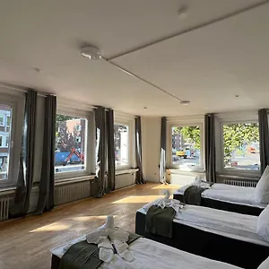 Apartment Helle Zentrale Wg Direkt Am Heumarkt, Köln