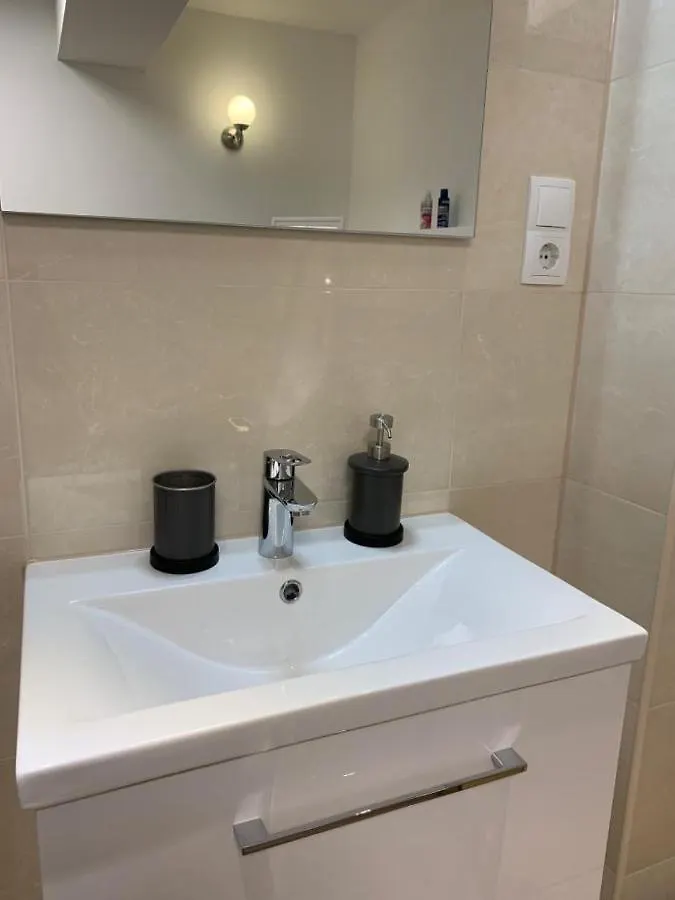 Lovely Share Apartment Aachener Weiher Cologne