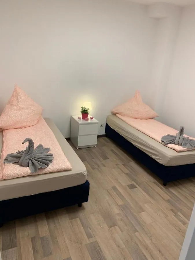 Lovely Share Apartment Aachener Weiher Cologne 0*,