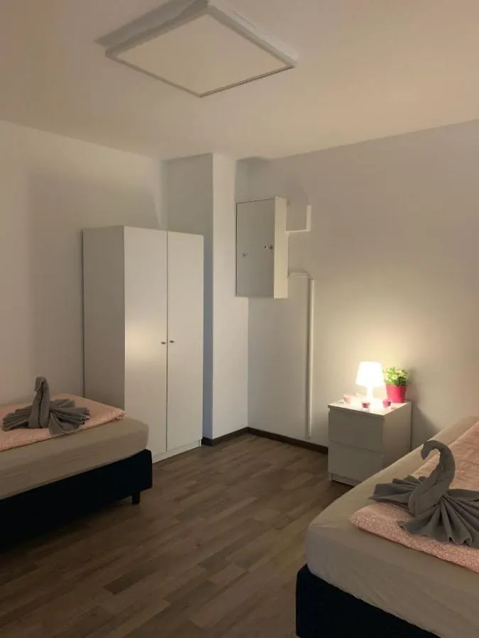 Lovely Share Apartment Aachener Weiher Köln Privatunterkunft