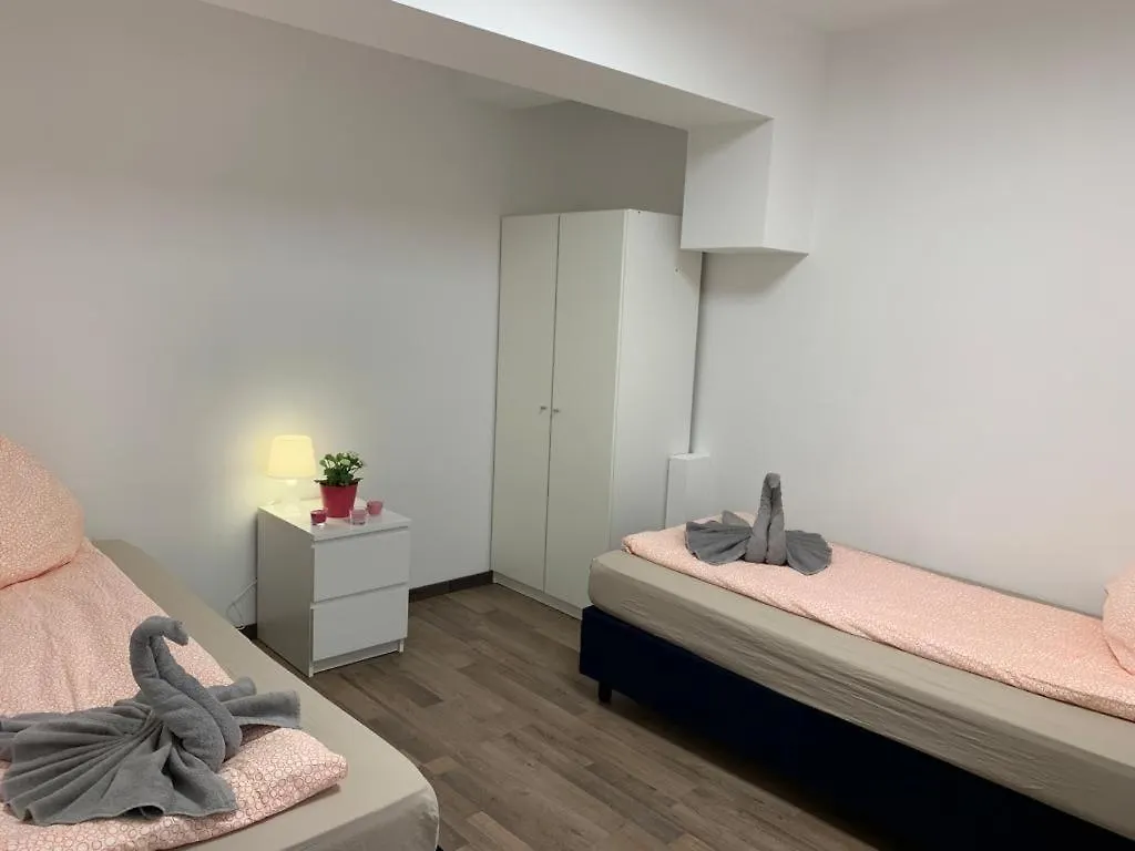 Lovely Share Apartment Aachener Weiher Köln Privatunterkunft