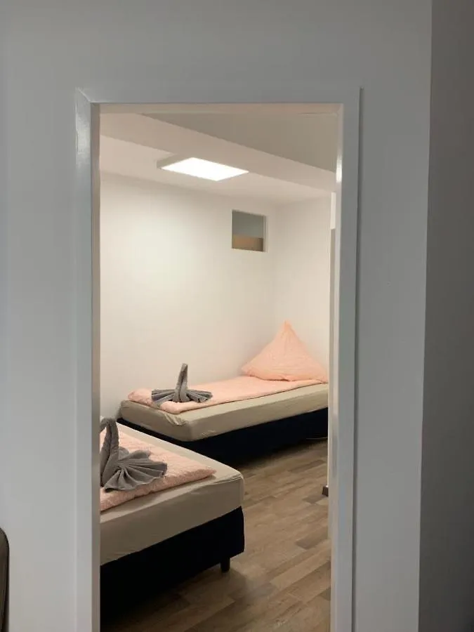 Lovely Share Apartment Aachener Weiher Köln 0*,